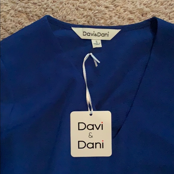 NWT bell sleeve top, - Picture 3 of 3